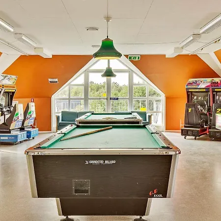 6 Person Holiday In R M Sonderby (Romo)